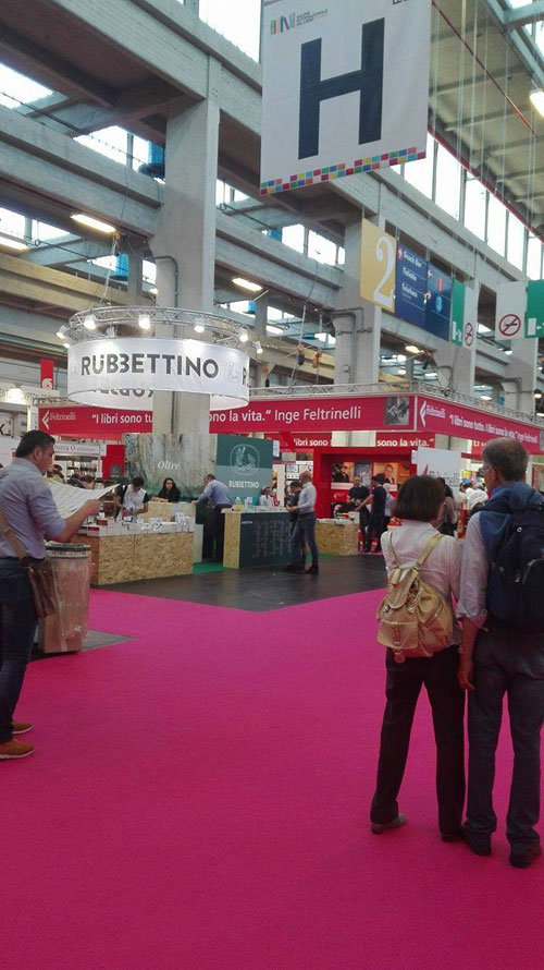 salone-del-libro-stand